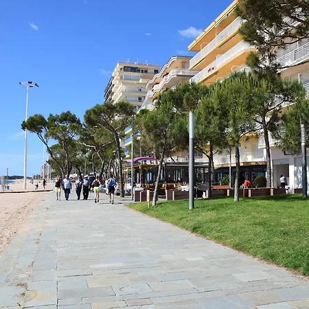 Holiday home Fabiola Costabravasi *